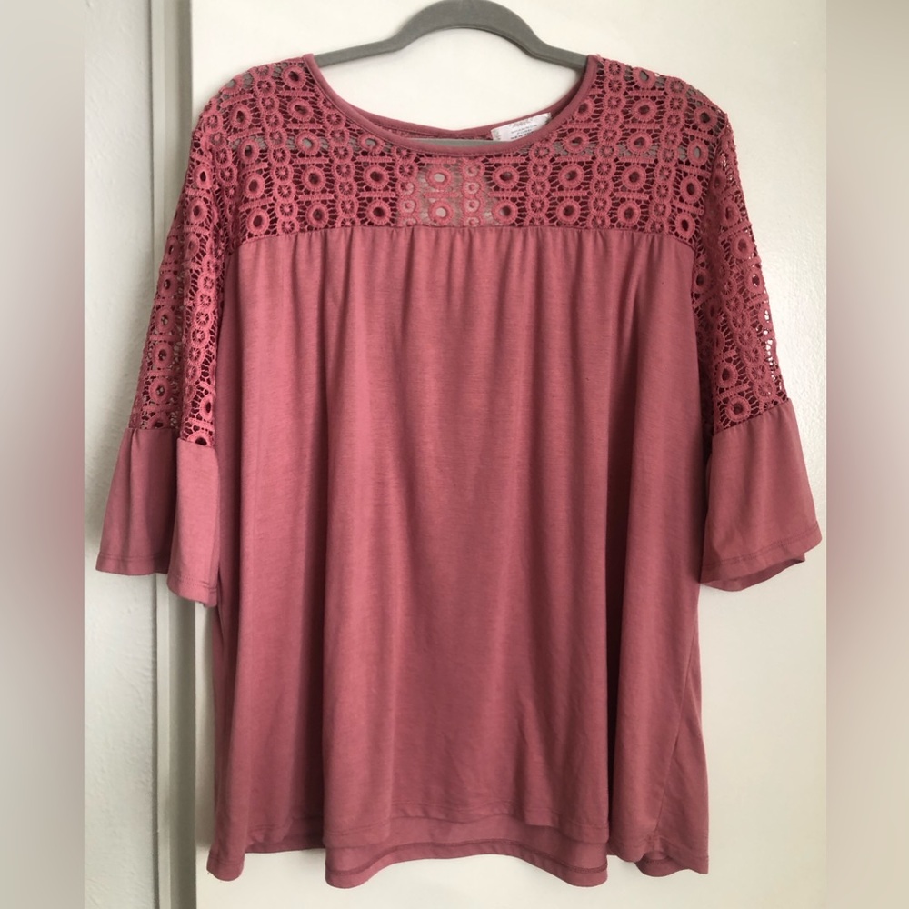 Pink blouse with lace top detail